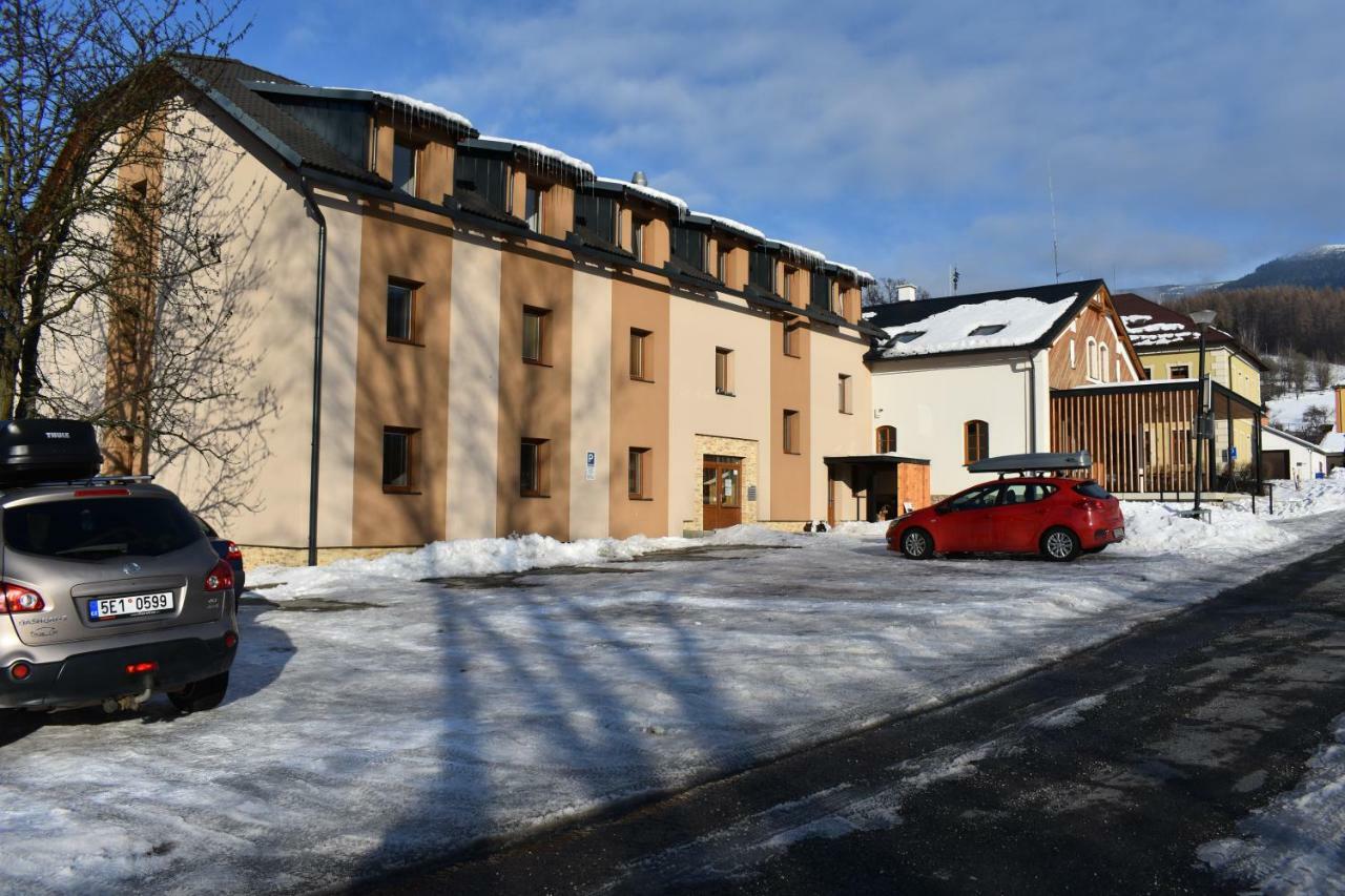Apartma Fara Loučná nad Desnou Eksteriør bilde