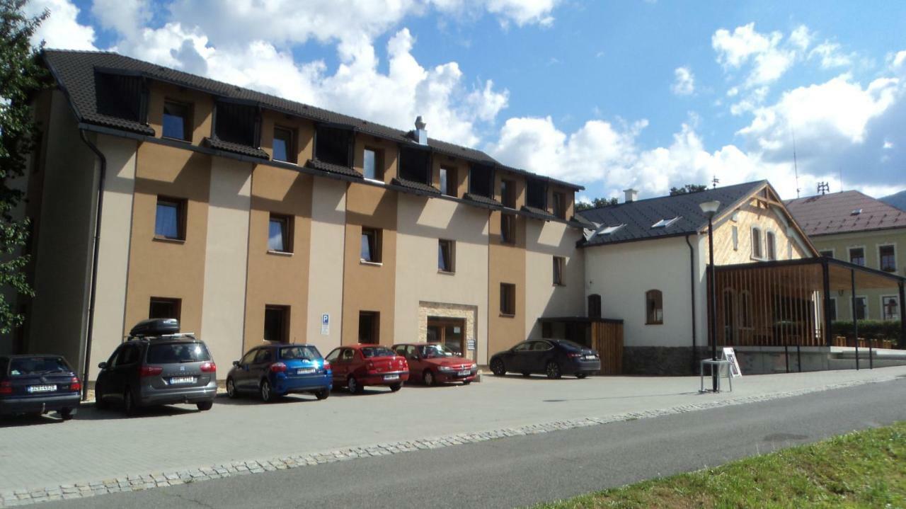 Apartma Fara Loučná nad Desnou Eksteriør bilde